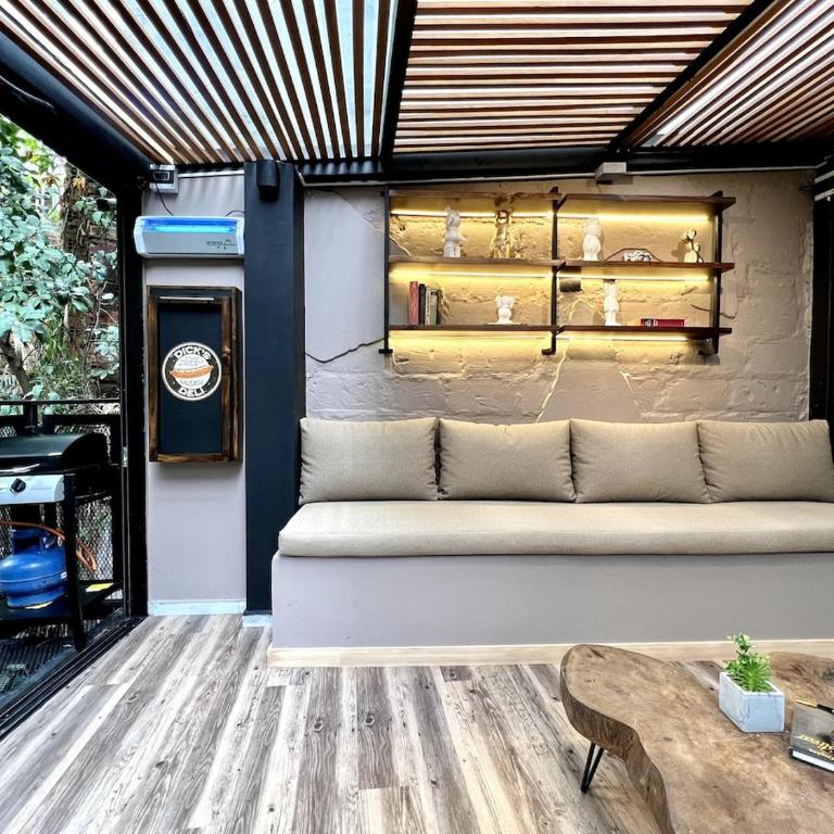 NOWA The Cave Apt - Mancave, Pool & Arcade, by Lleras Park - Apartment - 38