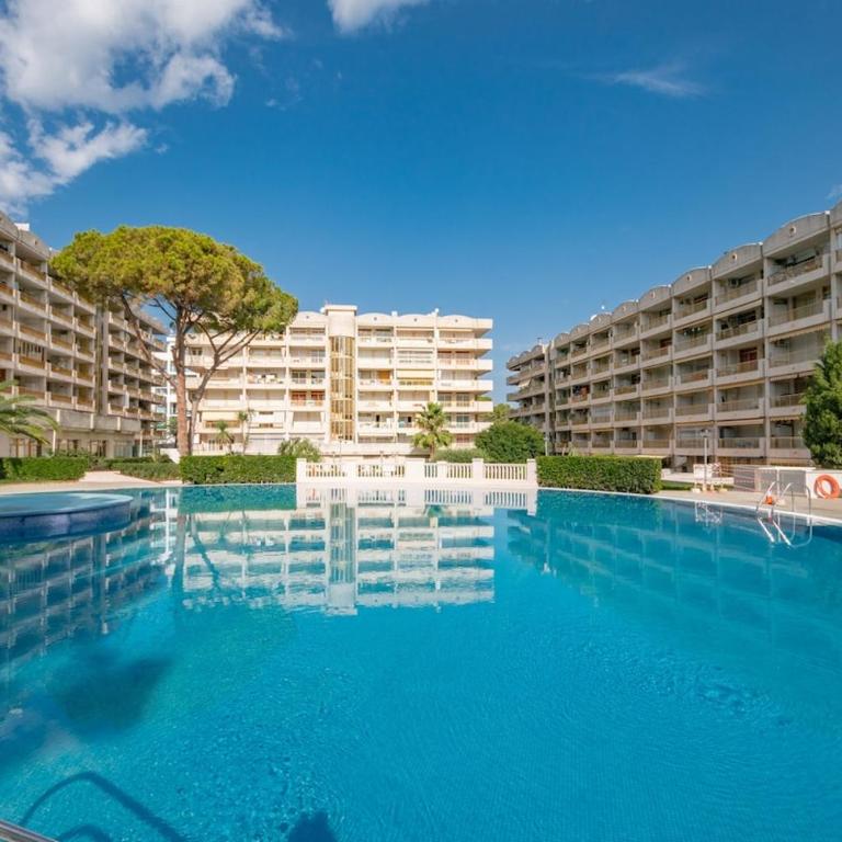 Salou-Modern-Pool-5'playa-2room-PortAvntura-AC13 - Apartamento de 2 dormitorios - 2
