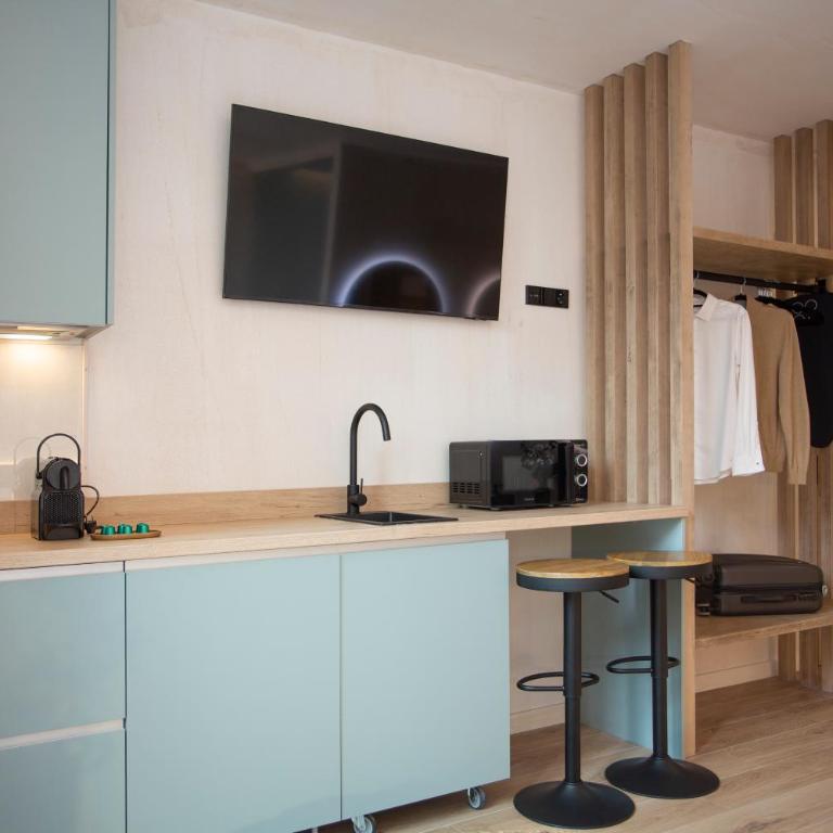 Nomad Haux Mestalla - Double Room with Terrace - 12