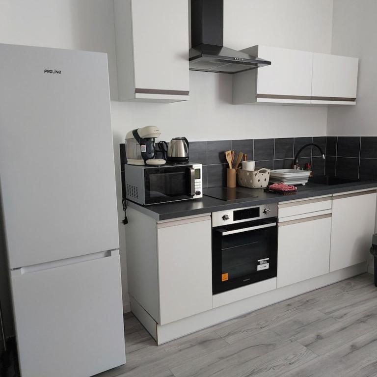 Studio tout confort - TV - Wifi - Apartamento de 1 dormitorio - 2