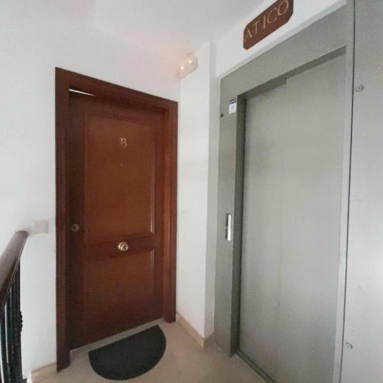 New City Penthouse near beach with sunny balcony - Apartamento de 1 dormitorio - 35