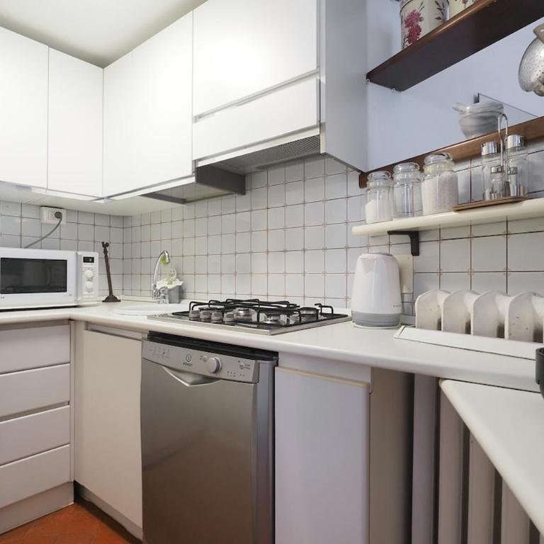 Contempora - Charming One-Bedroom Retreat Steps from City Life - Appartamento con 1 Camera da Letto - 5