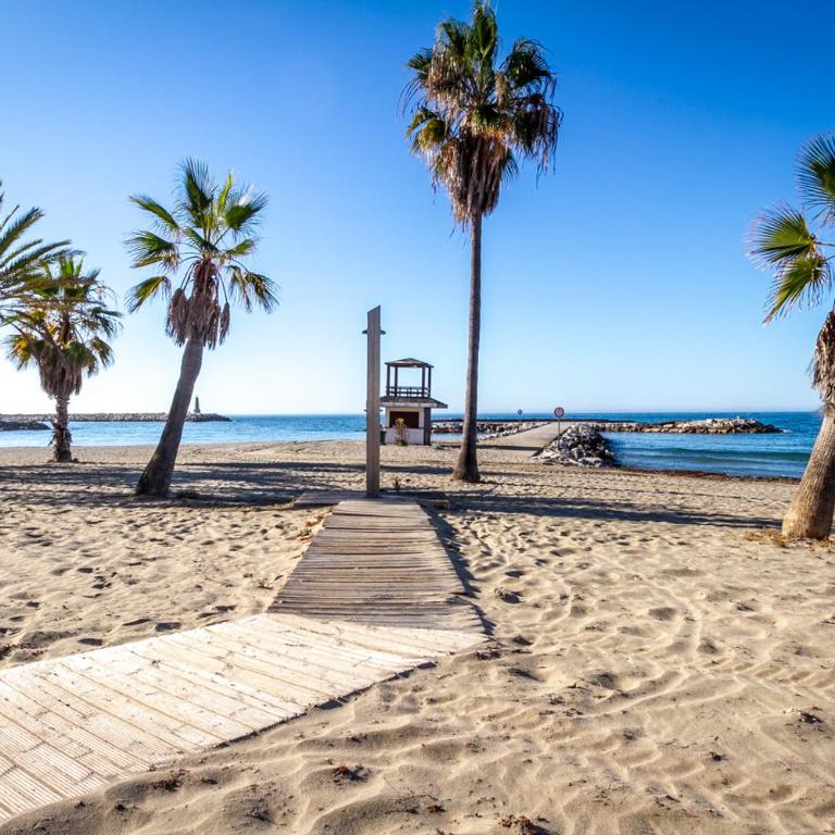 MARBELLA BANUS SUITES - Playas del Duque Luxury - Apartamento Premium de 3 dormitorios con balcón - 9