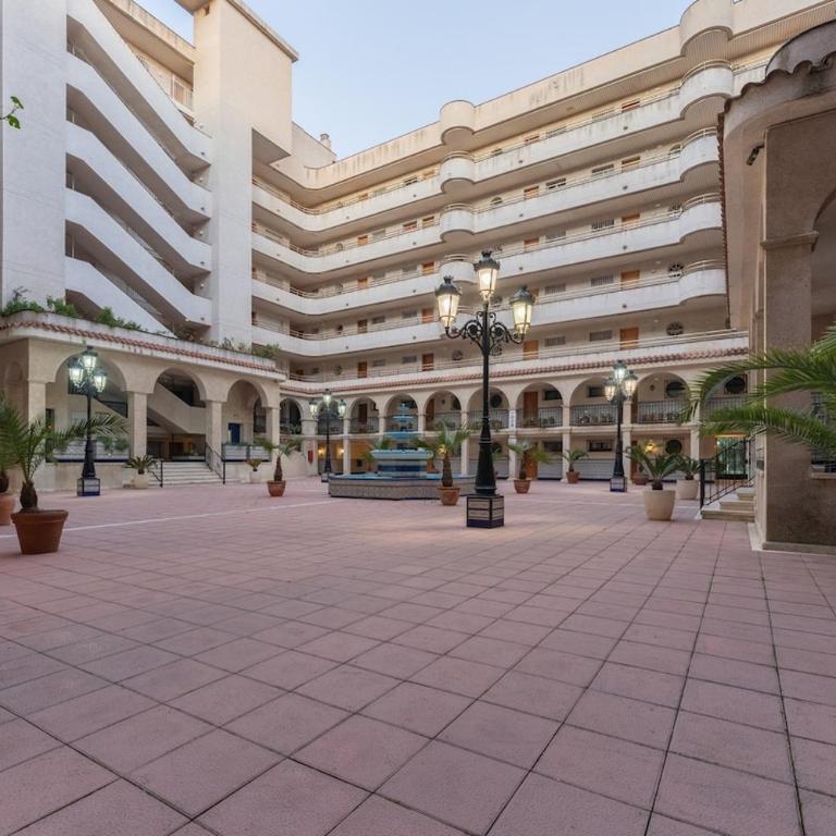 Salou-PrivateParking-Pool-2bed-PortAvntura-AA-WiFi16 - One-Bedroom Apartment - 24