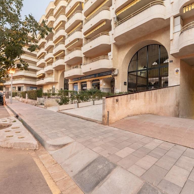Salou-PrivateParking-Pool-2bed-PortAvntura-AA-WiFi16 - One-Bedroom Apartment - 40