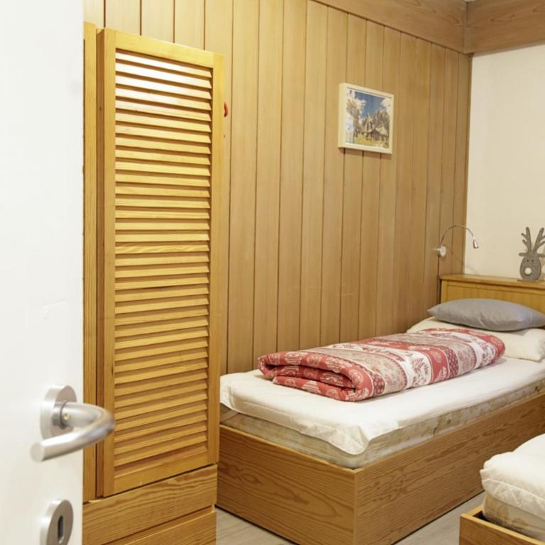 CASA 4 PIOPPI - Agenzia Dolomiti Affitti - Appartamento con 2 Camere da Letto - 11