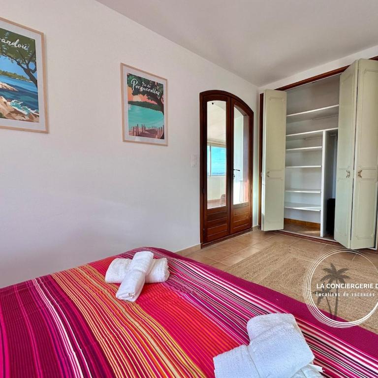 Villa Le Sud - Piscine - Vue dégagée et aperçu mer - Villa - 16
