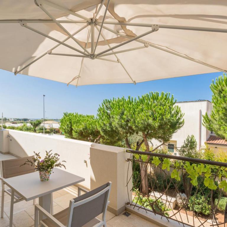 Residence Il Colle - Apartment with Balcony - 20