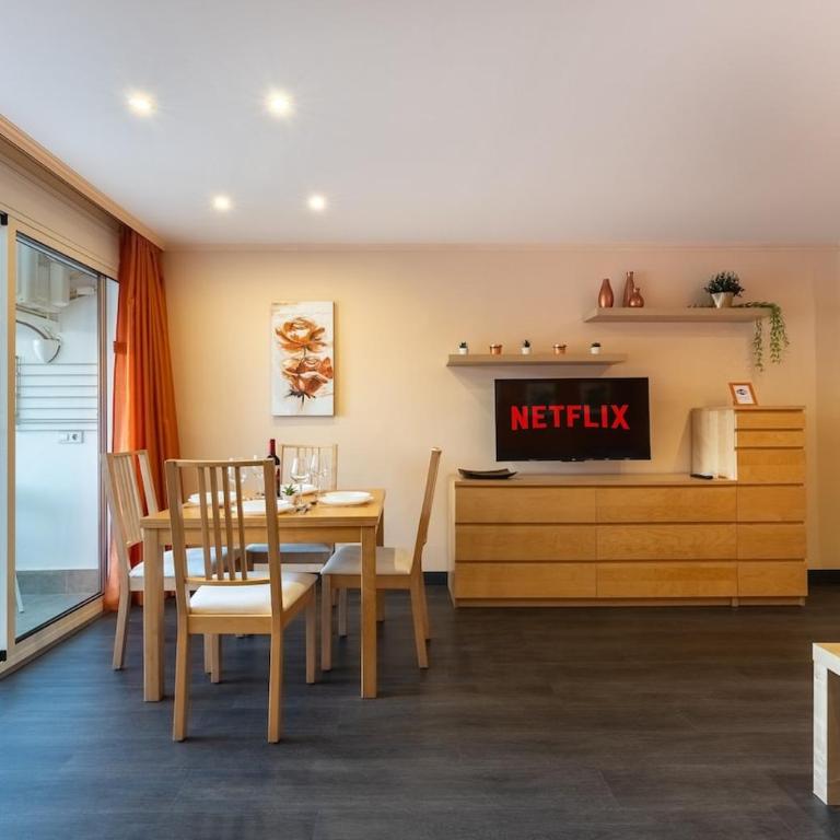 Salou-Danubio-Center-Pool-2bed-PortAvntura-AA-WIFI17 - Apartamento de 1 dormitorio - 19
