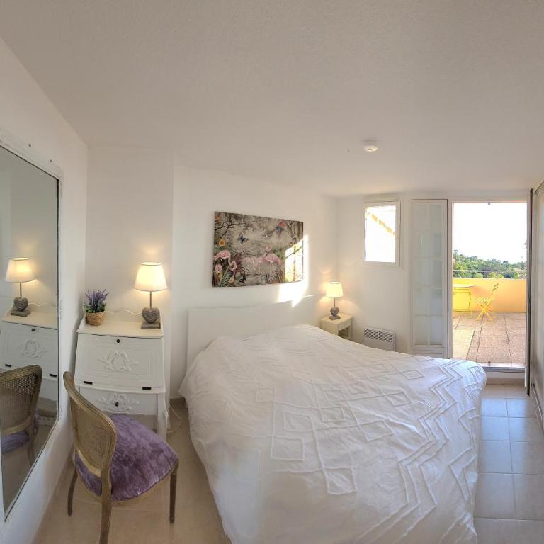SEAVIEW house - 6-min WALK TO BEACH & RESTAURANTS - Pool - Private underground garage box - Garden - near Cannes - Maison 2 Chambres - 16
