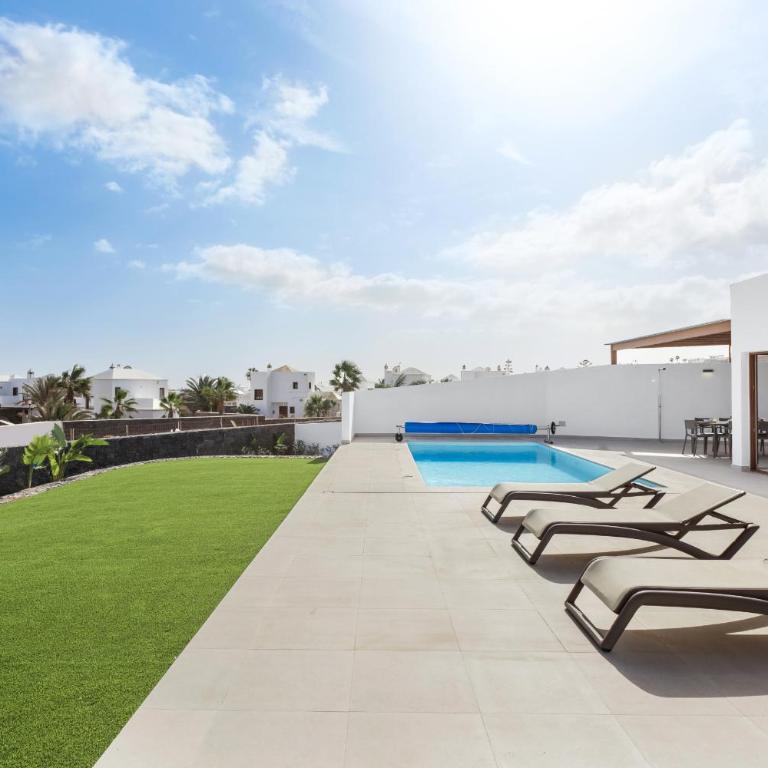 Villa Navya - VipVipVillas - Deluxe Villa - 26