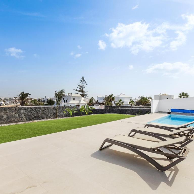 Villa Navya - VipVipVillas - Deluxe Villa - 39