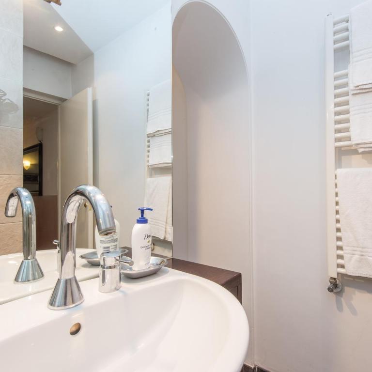 Spacious 2BR in the historic center - Appartamento con 2 Camere da Letto - 32
