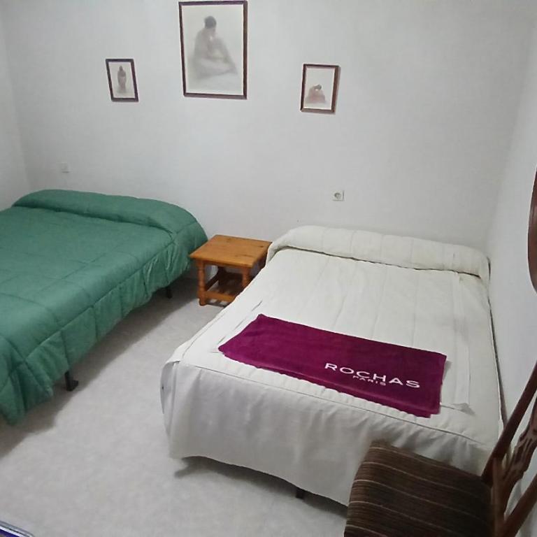 Habitación 4 personas en Toledo - Habitación con cama grande - 17
