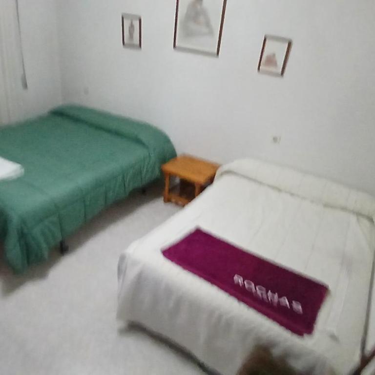 Habitación 4 personas en Toledo - Habitación con cama grande - 6