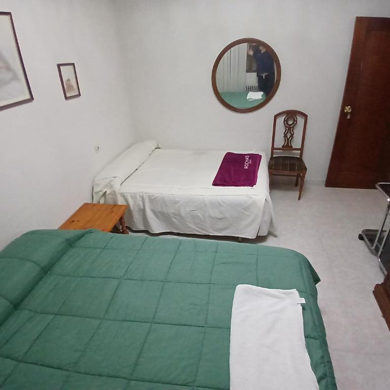 Habitación 4 personas en Toledo - Habitación con cama grande - 11
