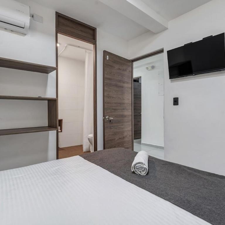 NOWA Terra PH - Heated Small Pool, BBQ & AC Lleras Park - Apartment - 20