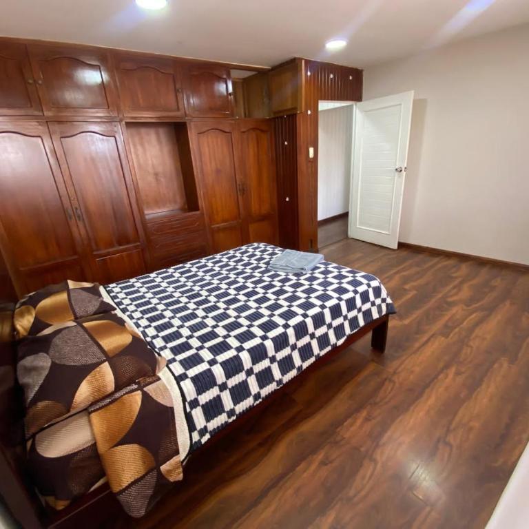 Amplio departamento en el centro histórico de Cuenca - Apartamento - 13
