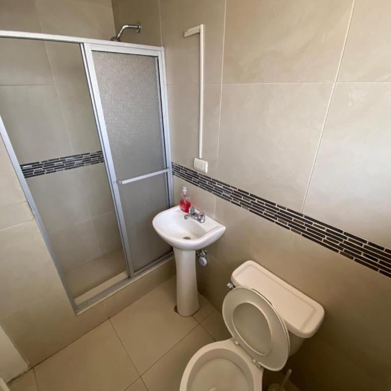 Amplio departamento en el centro histórico de Cuenca - Apartamento - 18