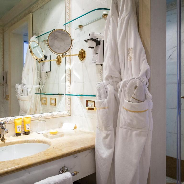 Villa e Palazzo Aminta - A Leading Hotel of The World - Suite Superior con Vista Lago - 6