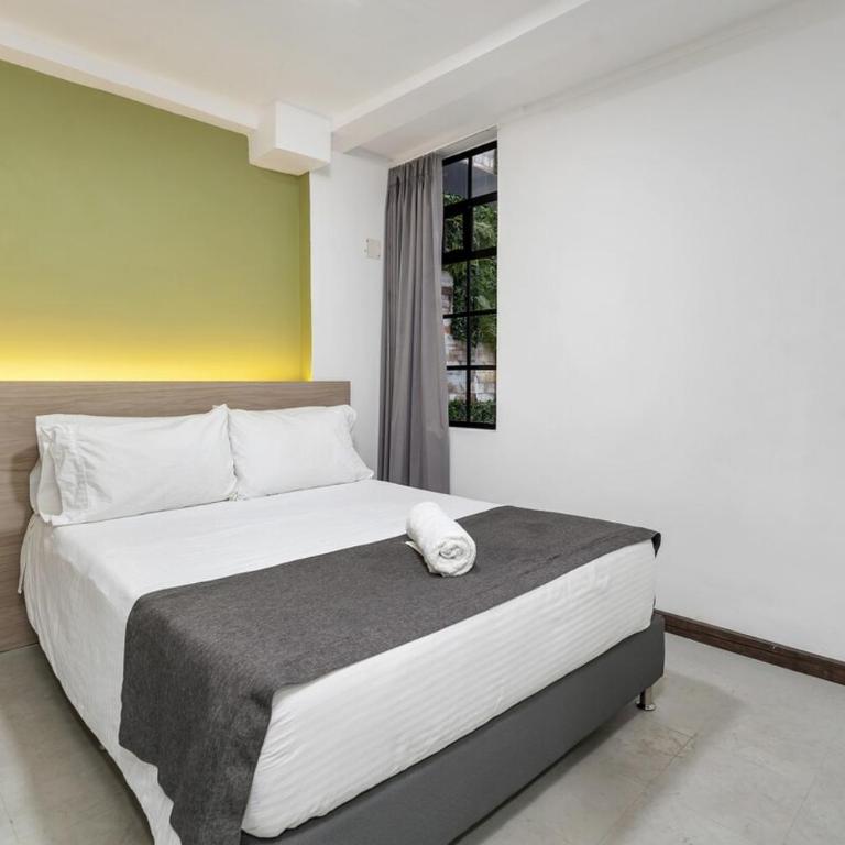 Huge PH | Indoor Pool & Jacuzzi, Lleras Park - Apartment - 14