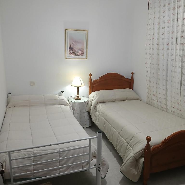 Habitación Privada Doble Toledo - Habitación Estándar con baño compartido - 2 camas - 15