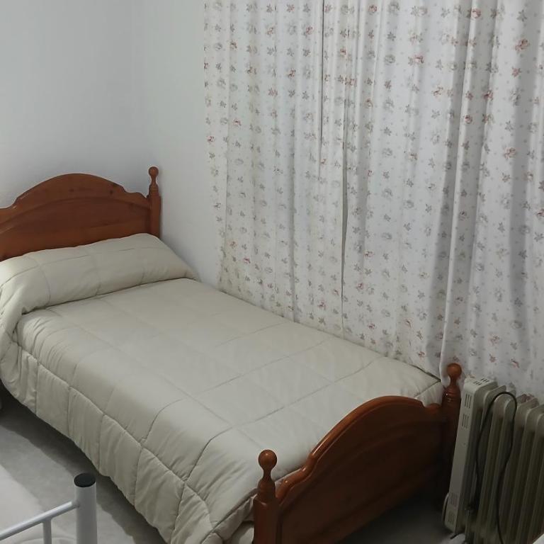 Habitación Privada Doble Toledo - Habitación Estándar con baño compartido - 2 camas - 23