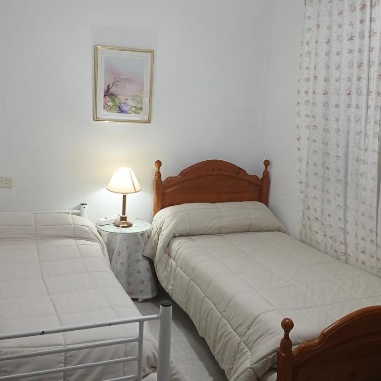 Habitación Privada Doble Toledo - Habitación Estándar con baño compartido - 2 camas - 22