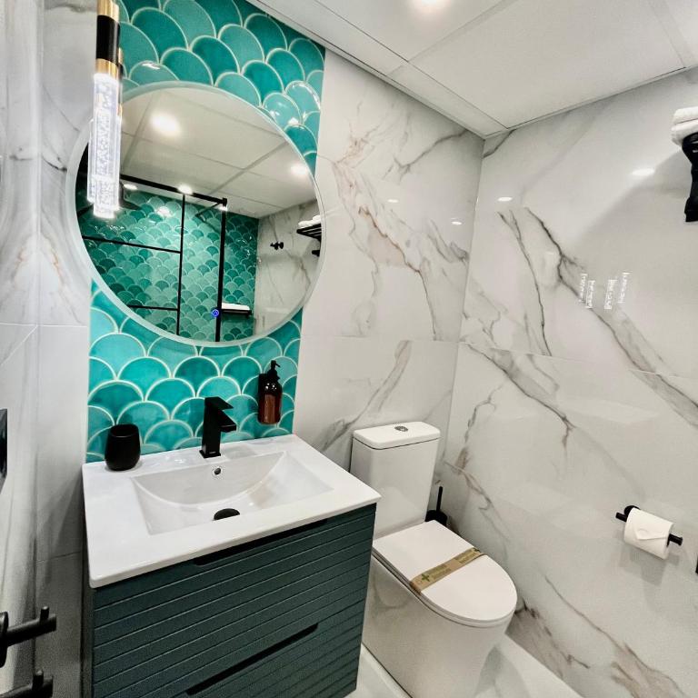 Alicante Central Market Suites - Suite with Terrace - 10
