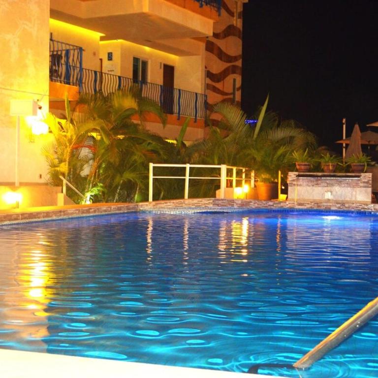Studio Romantic Zone steps to beach Adults Only - One-Bedroom Apartment - 13