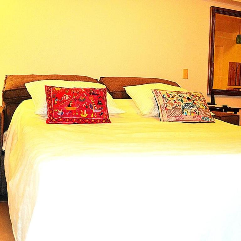 Studio Romantic Zone steps to beach Adults Only - One-Bedroom Apartment - 30