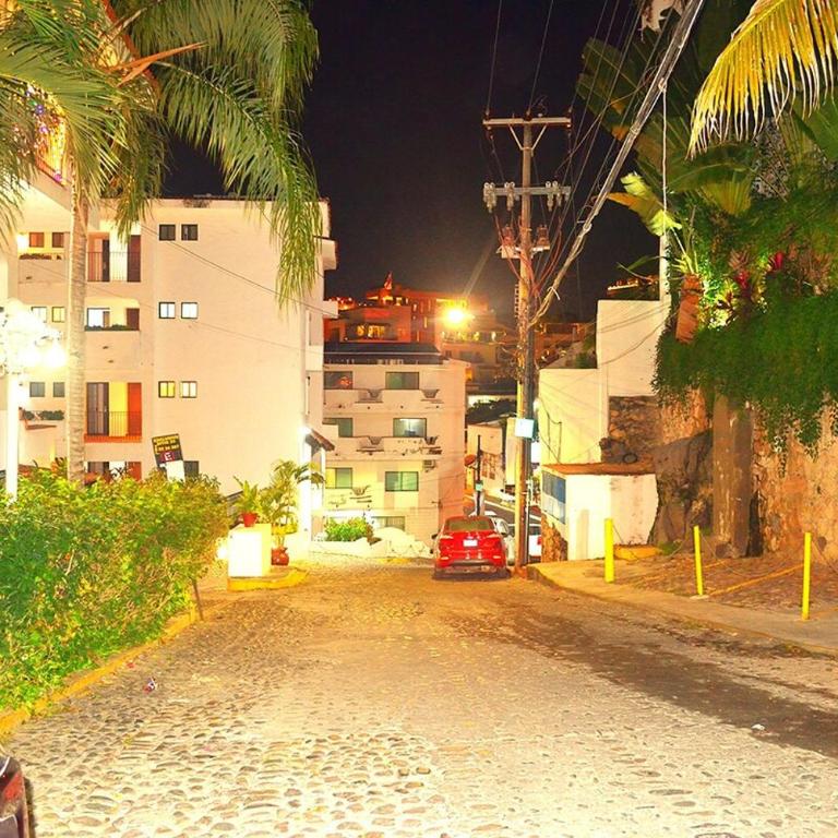 Studio Romantic Zone steps to beach Adults Only - One-Bedroom Apartment - 40
