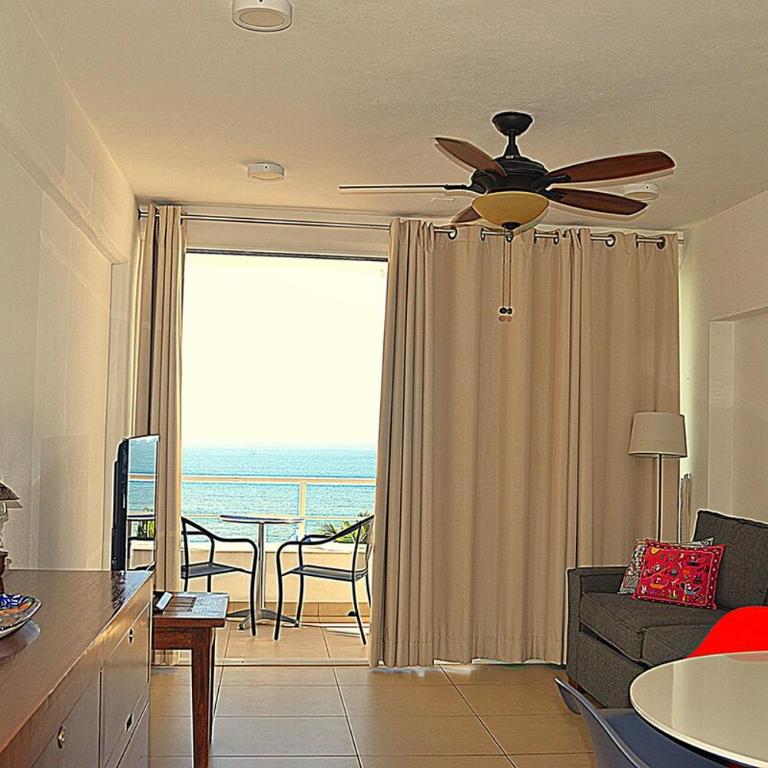 Studio Romantic Zone steps to beach Adults Only - One-Bedroom Apartment - 45