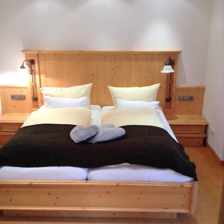 Tourist Hotel Boehm - Superior Doppelzimmer - 5