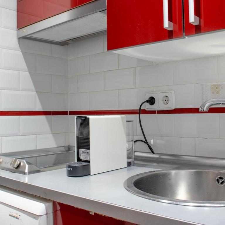 Best Location Puerta de Alcalá - One-Bedroom Apartment - 11