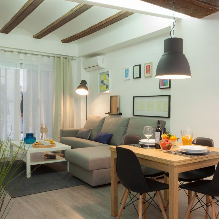 SingularStays Mercado Central - Loft - 21