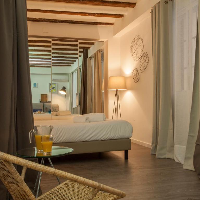 SingularStays Mercado Central - Loft - 22