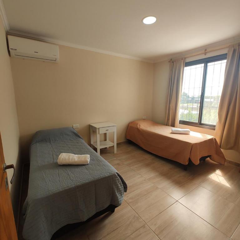5 min Restaurantes Bares, Piscina, Parrilla, Cochera - Apartamento de 2 dormitorios - 2