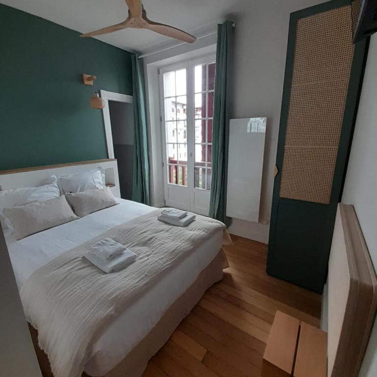 Hotel Bellevue - Chambre Simple - Vue sur Mer - 1