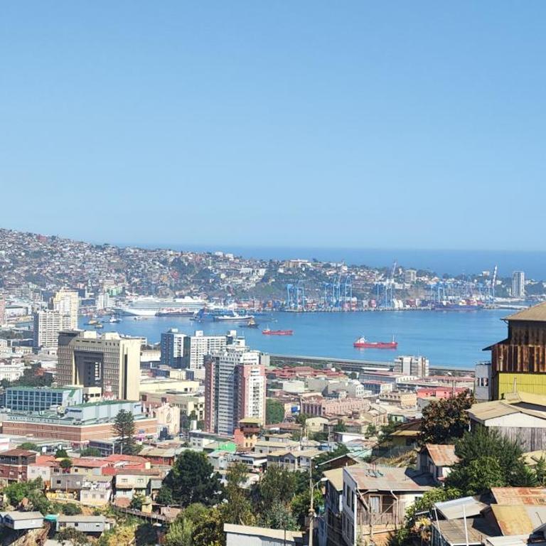 Ocean View & Pool Family Apartment 2P - One-Bedroom Apartment with Balcony and City View - 8