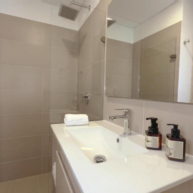 Moderno Loft con Vistas Panorámicas de la Ciudad - Apartamento de 1 dormitorio - 20