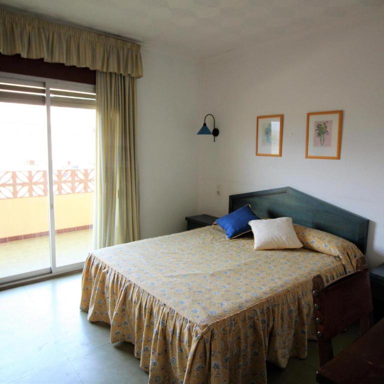 Acogedor apartamento en Santa Margarida, cerca del mar - ES-258-50 - Apartment - 4