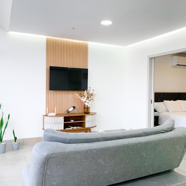 Airbnb Guayaquil, Mall del Sol, Piso alto - Suite con vistas a la ciudad - 9
