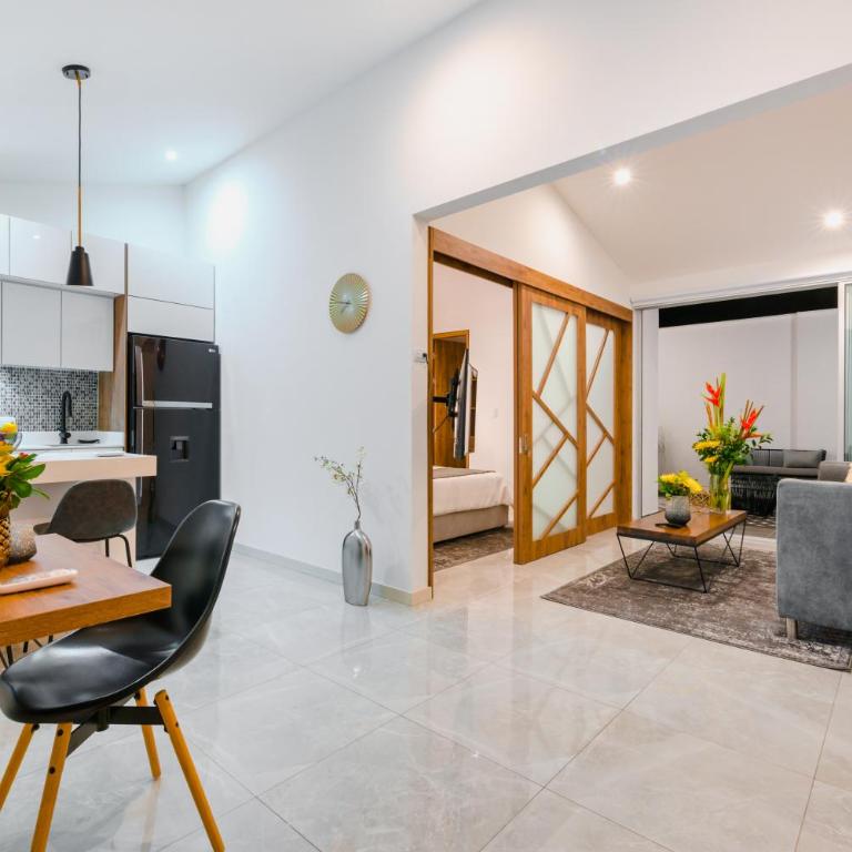 CAL Suites, Aptos equipados en la mejor zona de Granada en Cali - Colombia - Apartamento con terraza - 16