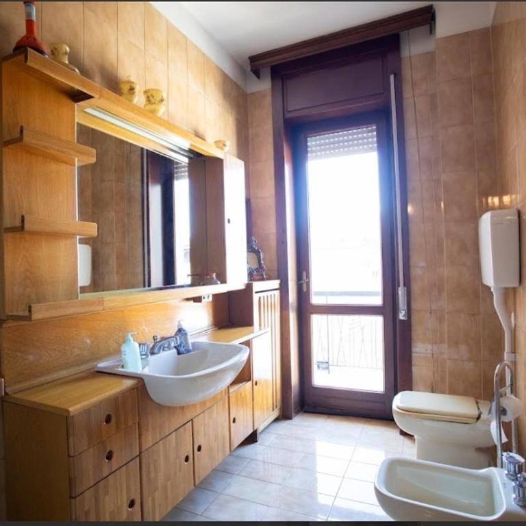 SOFI HOME BERGAMO - Camera Quadrupla con Bagno in Comune - 15
