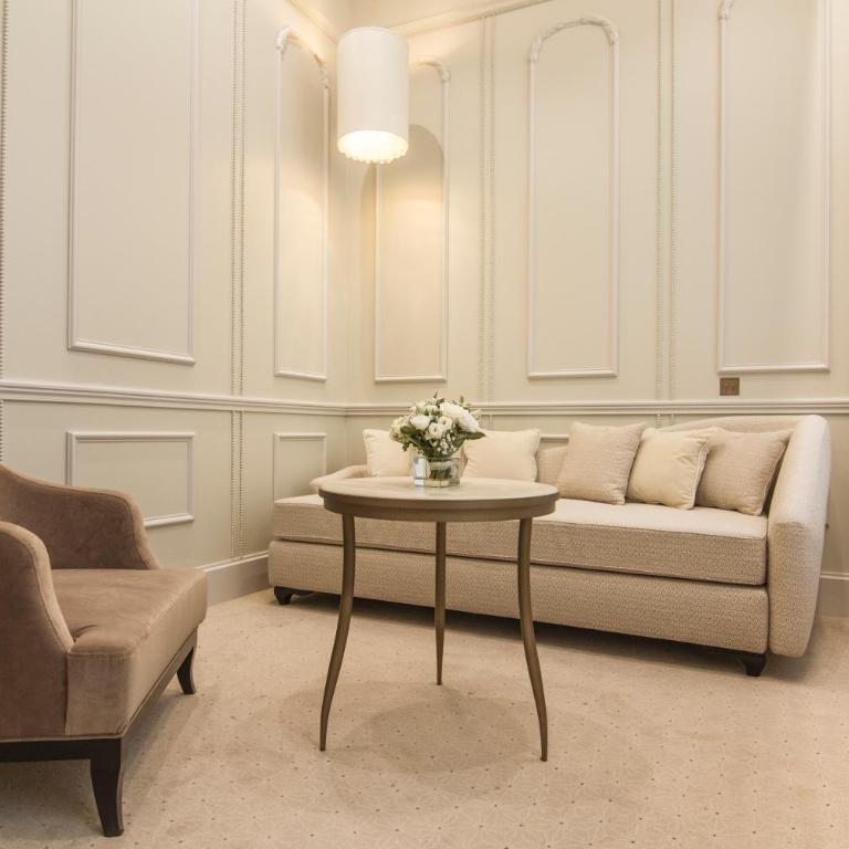 Le Narcisse Blanc - Junior Suite with living room - 1