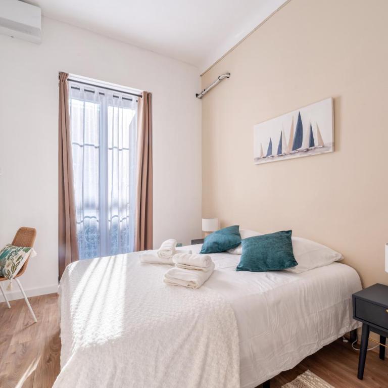 Guest House Chez Bastien - Chambre Double avec Salle de Bains Commune - 22