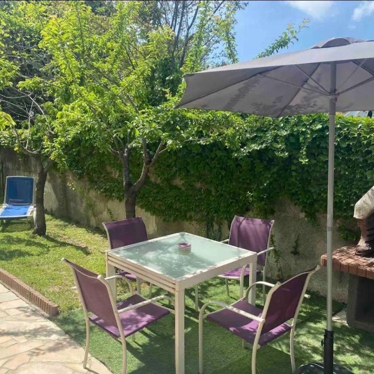 Bas de villa composée d'un 3 pièces et d'un studio avec piscine privée - Maison 3 Chambres - 23