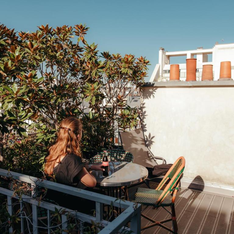 Hotel Eiffel Blomet - Suite mit Terrasse und Zugang zum Pool - 7