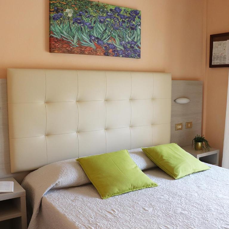 Hotel Barca D'Oro - Camera Standard Matrimoniale/Doppia con Letti Singoli - 1